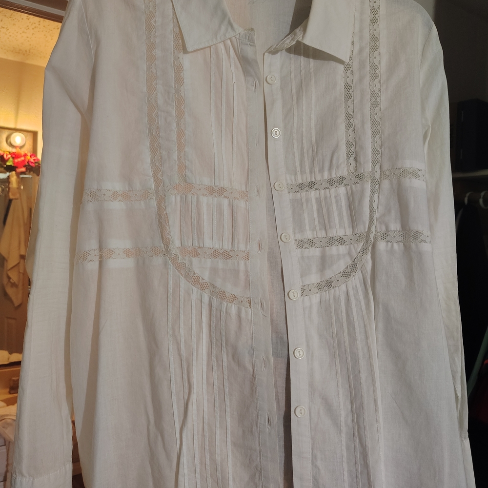 Ninety White Casual Button Down Shirt with Pleated Design